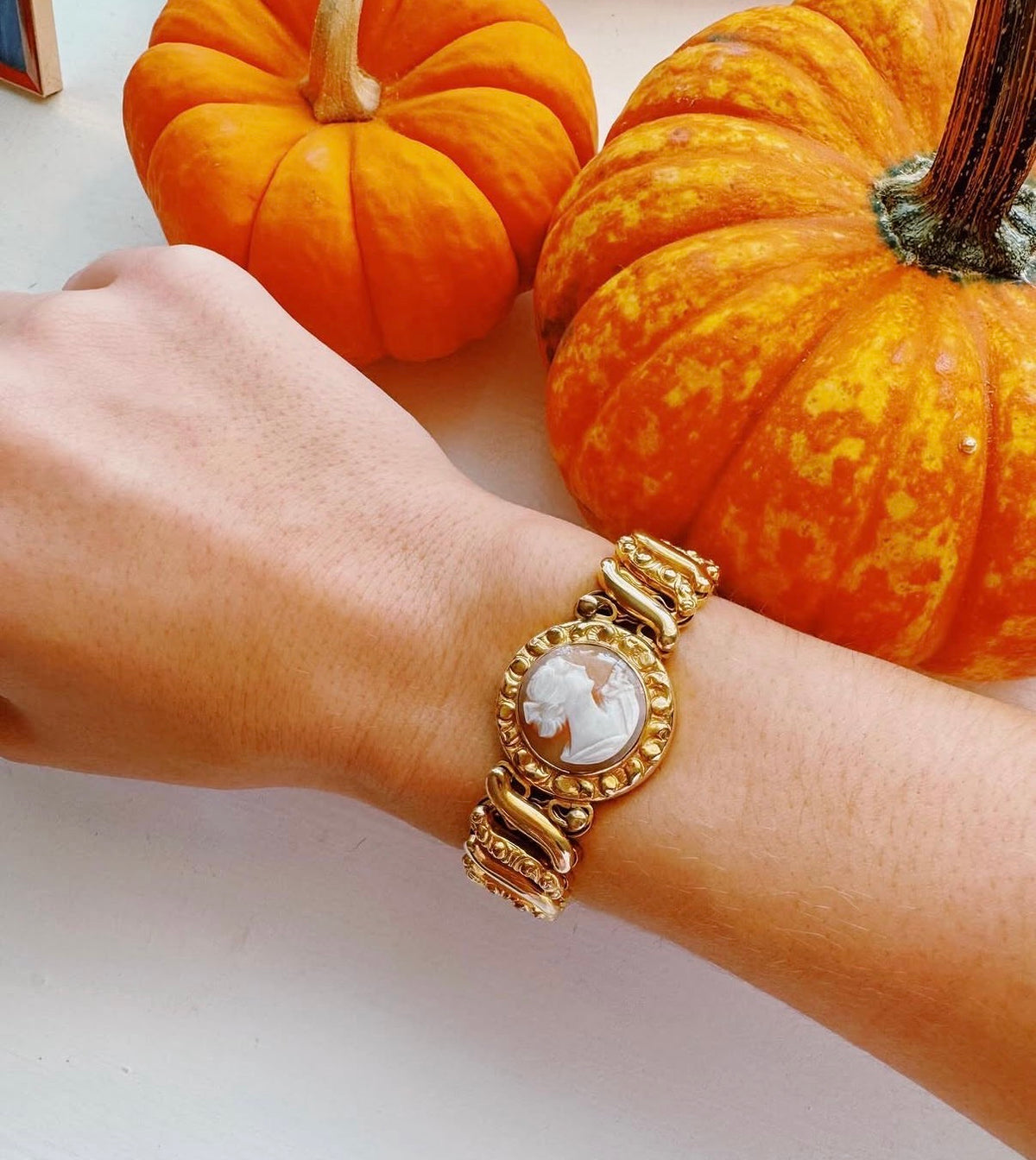 Cameo Sweetheart Bracelet
